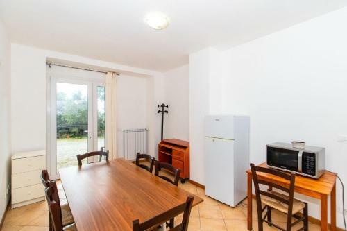 Chiavari Cozy Apartments In Villa With Shared Garden & Parking