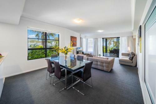 Aparthotel The Bay Apartments
