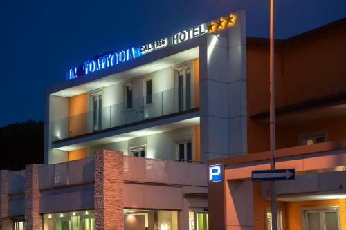 Hotel Ristorante La Trattoria