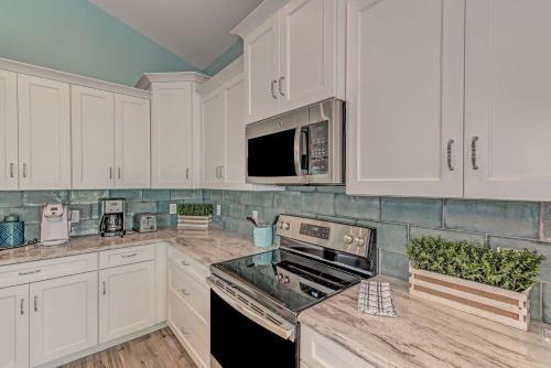 4 Bed 4 Bath, Bonus Bunk Room Heated Pool Water Slide Spa Wifi