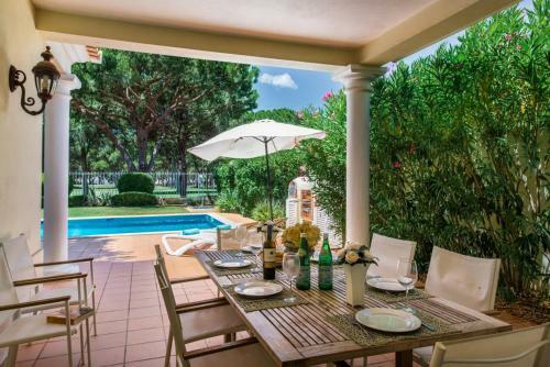 Casa Moura Tai - Luxury Villa Overlooking Pinhal Golf Course