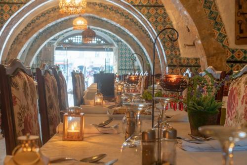 Hotel H�tel Medina