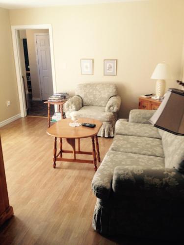 Mackenzie House Tourist Home B&B