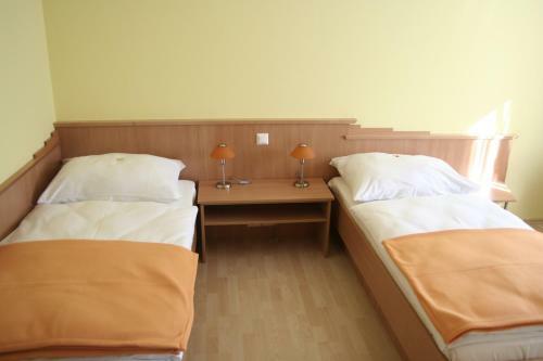 Bed & Breakfast Cafe-bar-hotel Highway