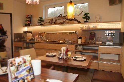 Bed & Breakfast Cafe-bar-hotel Highway