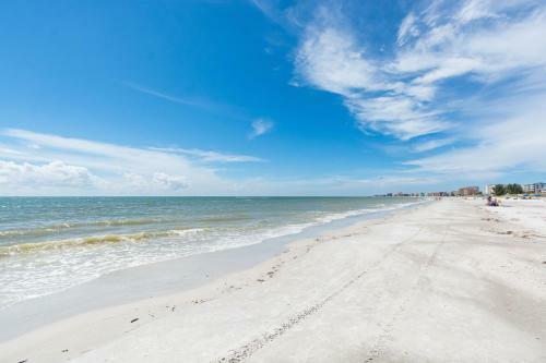 505 Beach Place Condos