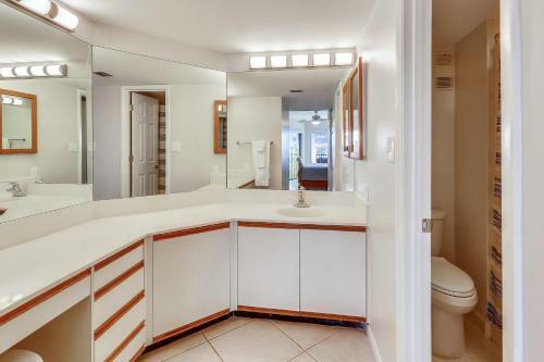 Land's End 404 Building 3 Top Floor With Stunning Water View