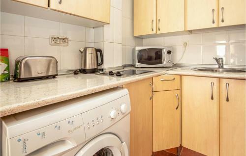 One-bedroom Apartment In Fuengirola