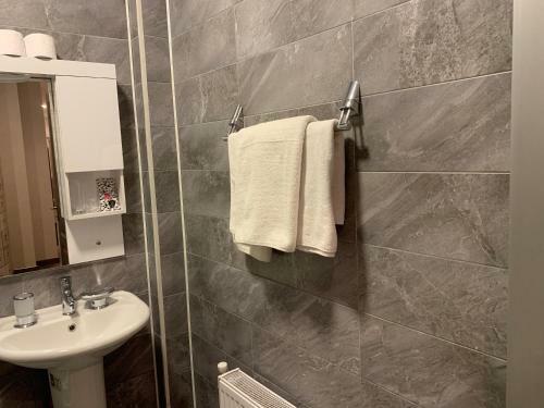 Old City Luxury Family Apartment