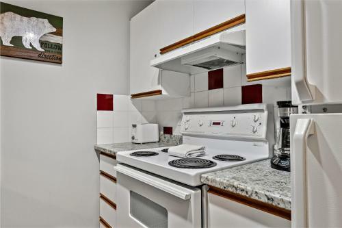 Apartamento The Norquay Pet-friendly 2 Bed With Mtn View