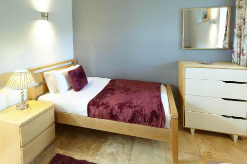 Host & Stay - Poppy Cottage & Rose Cottage