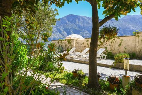 Villa Troya Apartments & Studios
