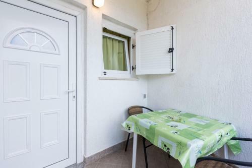 Apartment Lucija With Terrace