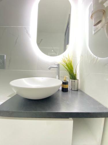 Hostal Wild Pear Old Town Boutique Accommodation