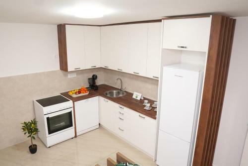Apartments Manitovac M