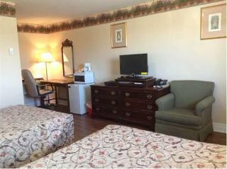 Richard Lake Motel