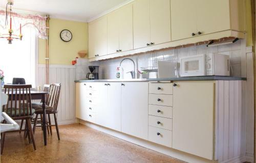 Nice Home In Ankarsrum W/ 2 Bedrooms