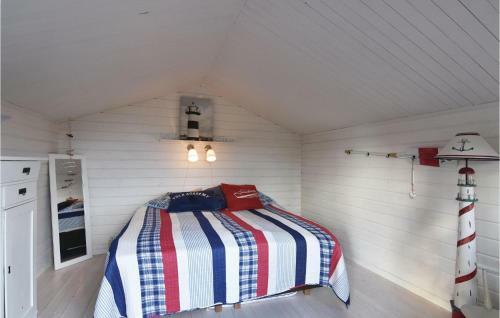 Three-bedroom Holiday Home In Animskog