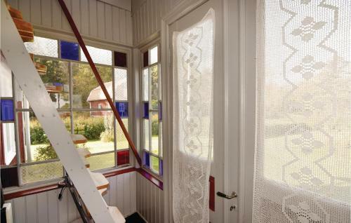 Four-bedroom Holiday Home In Arjang