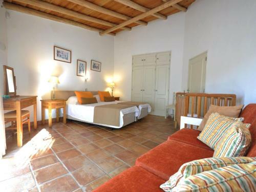 Comfortable And Spacious, 4 Bedroom Traditional Villa
