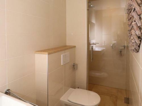 Beautiful Villa With Sauna On The Tjeukemeer