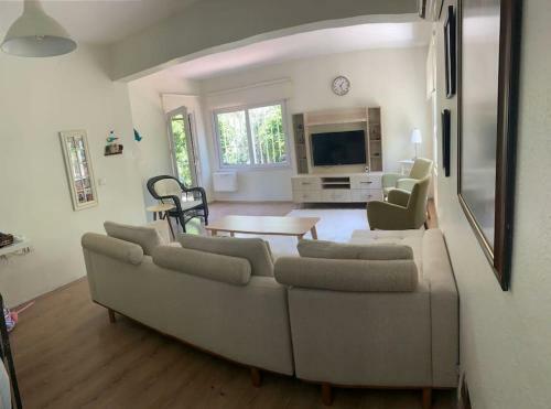 Portakal Bah�esi ?�erisinde M�stakil Villa