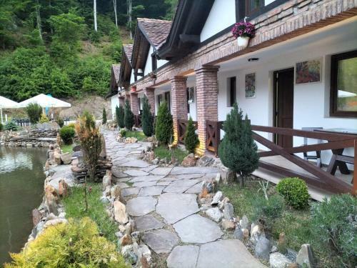 Hostal Hanul Piatra Mare Colibita