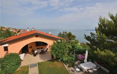 One-bedroom Apartment In Koper