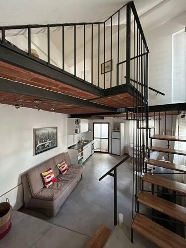 Agradable Y Bien Ubicado Duplex En Punta Carretas