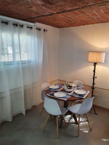 Agradable Y Bien Ubicado Duplex En Punta Carretas