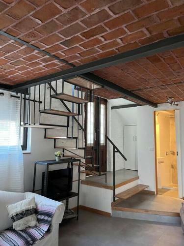 Agradable Y Bien Ubicado Duplex En Punta Carretas