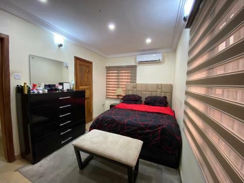 Apartamento Exquisite 2-bed Rental Unit With Parking & Wifi