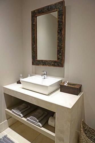 Villa De Luc Ultimate Country Privacy