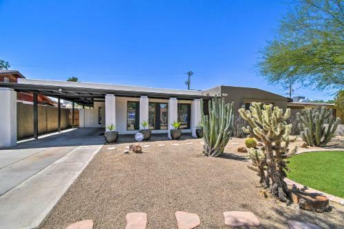 Sleek Phoenix Getaway With Private Pool And Yard!