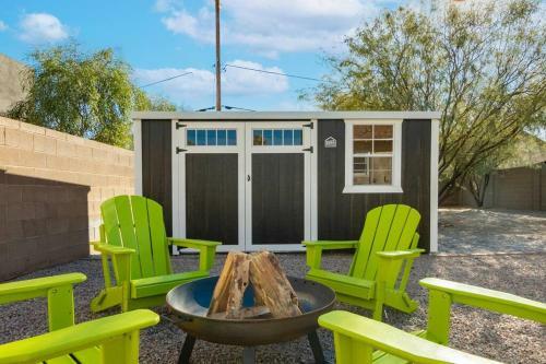 *new* Modern Meets Vintage In Phx Historic Home