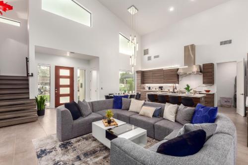 33rd Modern Phoenix Home