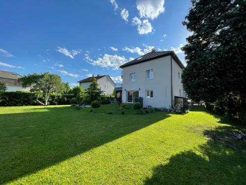 Apartamento Sch�ne Gartenwohnung Mit Carport Und Terrasse!