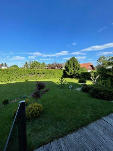 Apartamento Sch�ne Gartenwohnung Mit Carport Und Terrasse!