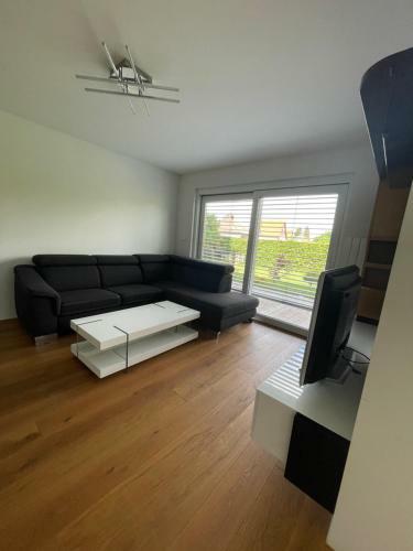 Apartamento Sch�ne Gartenwohnung Mit Carport Und Terrasse!