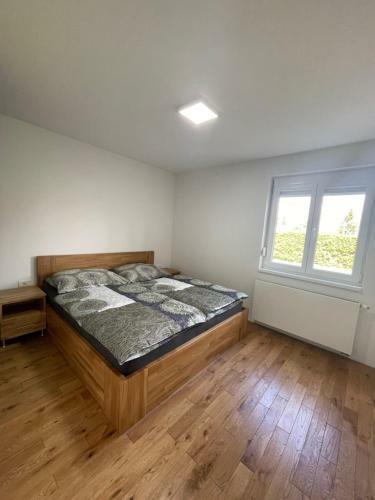 Apartamento Sch�ne Gartenwohnung Mit Carport Und Terrasse!