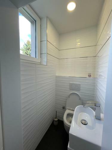 Apartamento Sch�ne Gartenwohnung Mit Carport Und Terrasse!