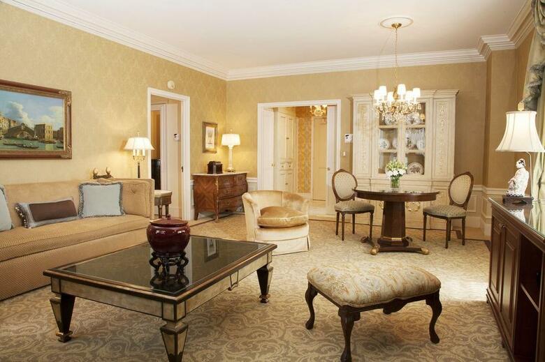 Hotel The Sherry Netherland
