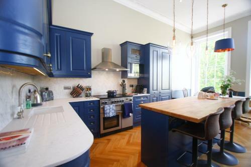 Apartamento New! A Rare Georgian Crescent Residence