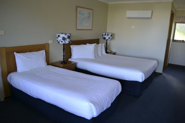 Lightkeepers Inn Motel