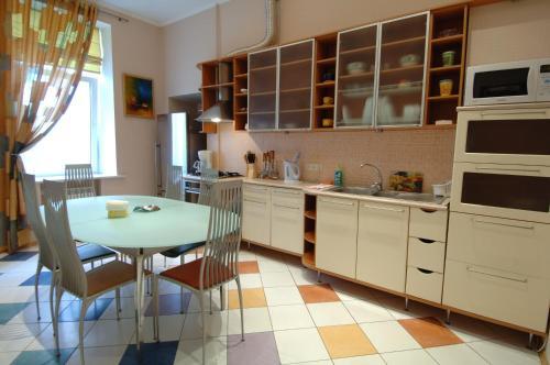 Kiev Accommodation Apartment On Prorizna St.