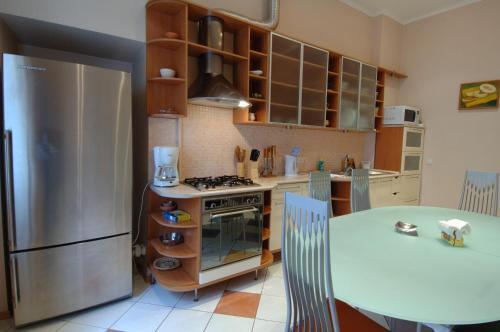 Kiev Accommodation Apartment On Prorizna St.