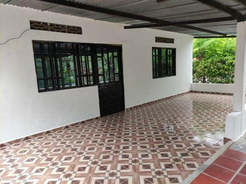 Villa Se Alquila Casa Quinta Con Piscina Privada Y Jacuzzi.
