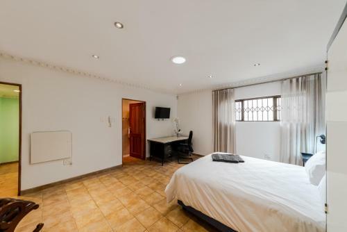Apartamento Observatory - Private Unit 5 With Private Ensuite Bathroom. Free Wifi & Workspace
