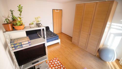 Spacious And Bright Room With Epic Balcony