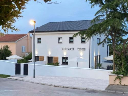 Charming Holiday Home In Premantura With Private Terrace